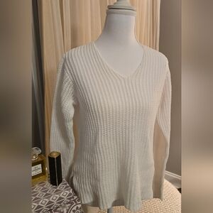 100% Linen White Top